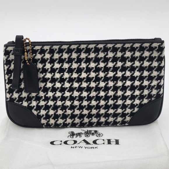 Coach Wristlet, Herringbone EUC